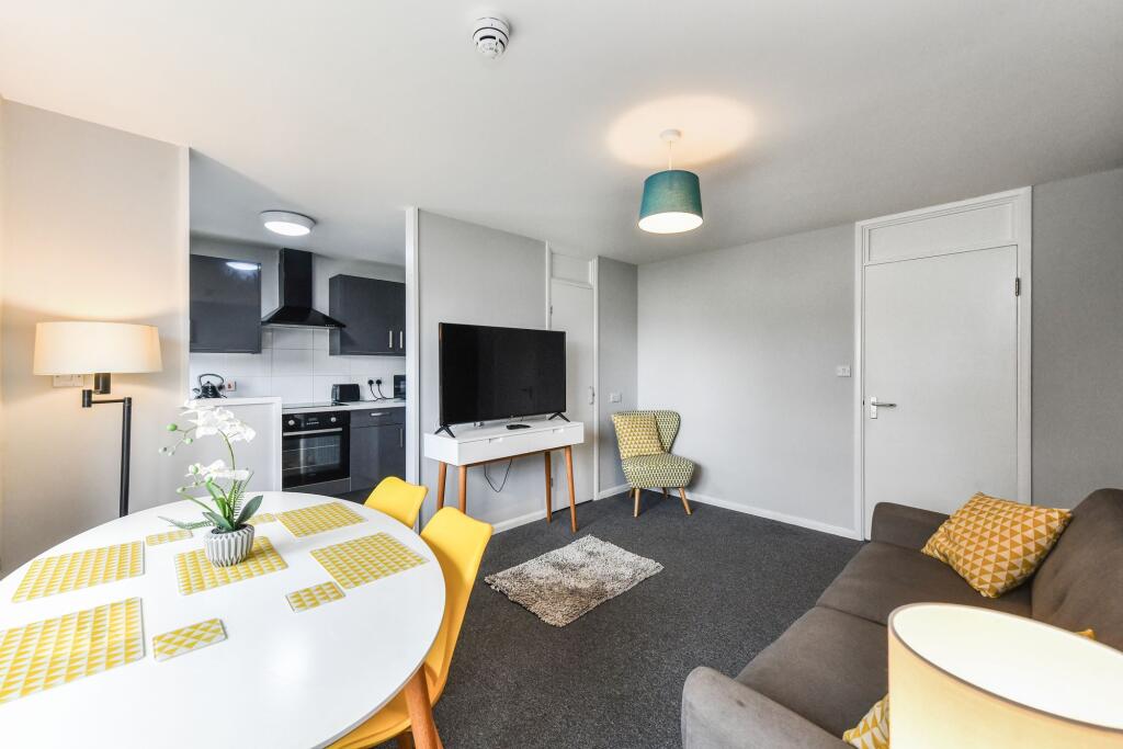3 bed 1st Floor Flat for rent in Wilford. From FHP Living - Nottingham 3 bed 1st Floor Flat for rent in Wilford. From FHP Living - Nottingham