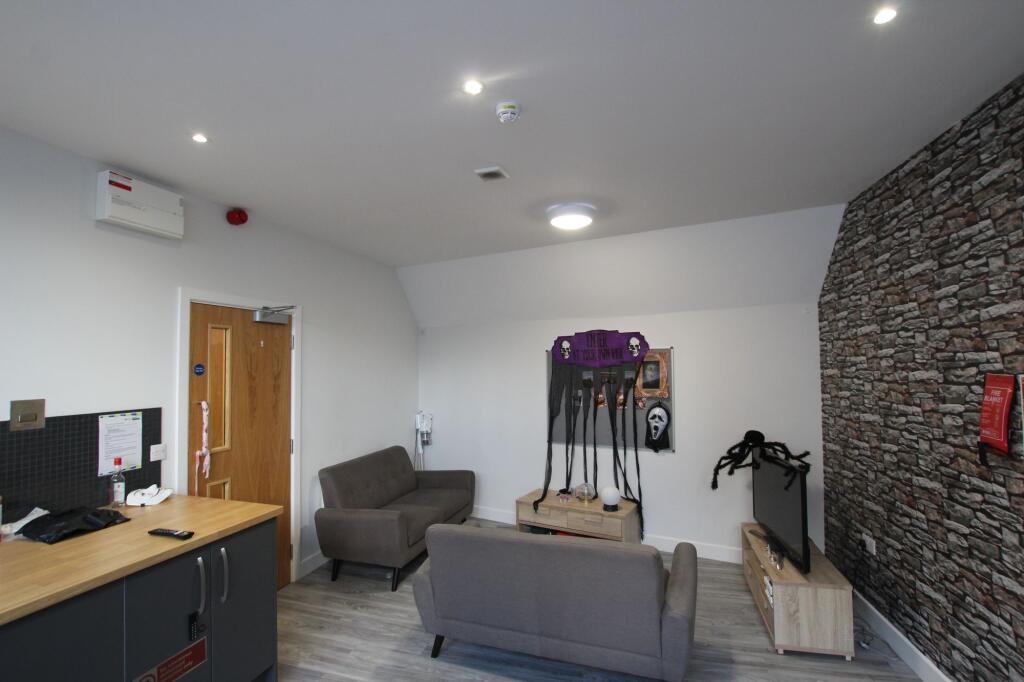 4 bed 1st Floor Flat for rent in Nottingham. From FHP Living - Nottingham