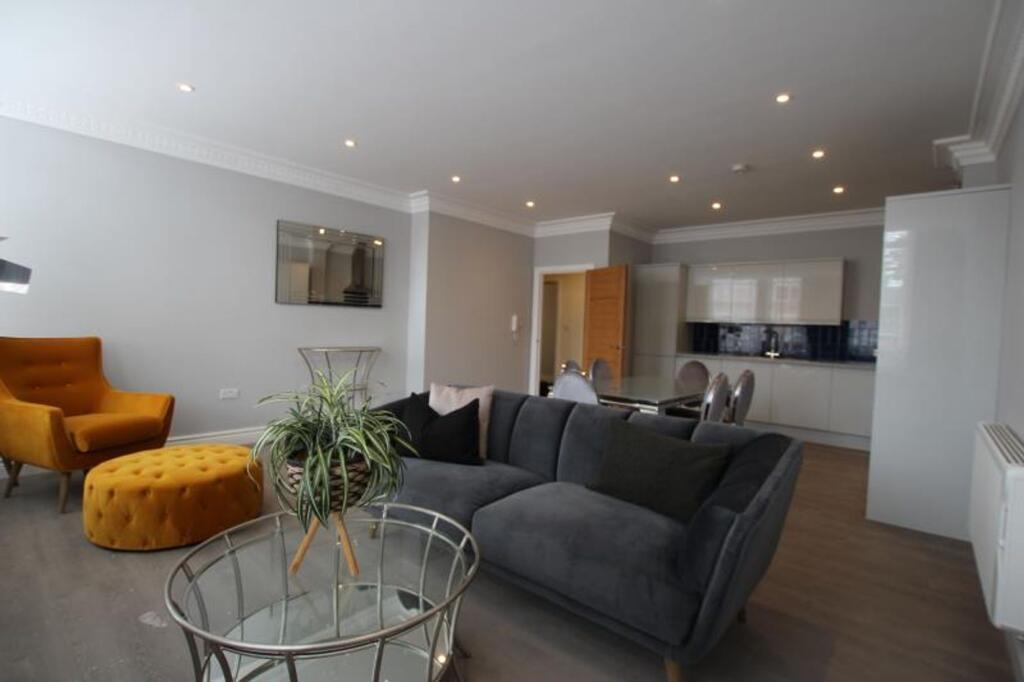 2 bed 1st Floor Flat for rent in Nottingham. From FHP Living - Nottingham