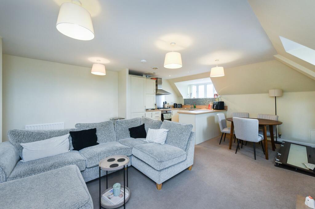 2 bed 1st Floor Flat for rent in West Bridgford. From FHP Living - Nottingham