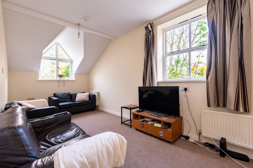 4 bed 1st Floor Flat for rent in Nottingham. From FHP Living - Nottingham