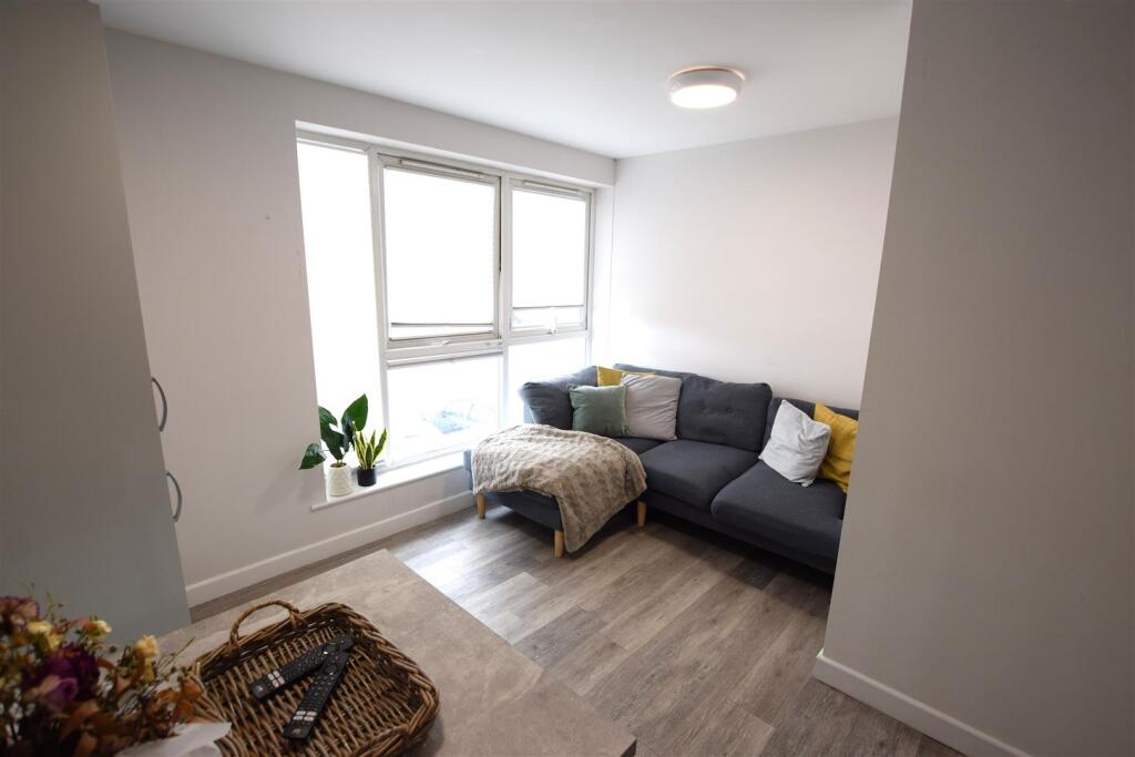 4 bed 1st Floor Flat for rent in Lincoln. From Cloud Lettings Ltd - Lincoln 4 bed 1st Floor Flat for rent in Lincoln. From Cloud Lettings Ltd - Lincoln