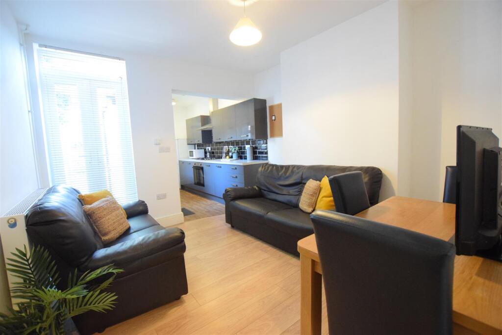 3 bed Mid Terraced House for rent in Harmston. From Cloud Lettings Ltd - Lincoln 3 bed Mid Terraced House for rent in Harmston. From Cloud Lettings Ltd - Lincoln