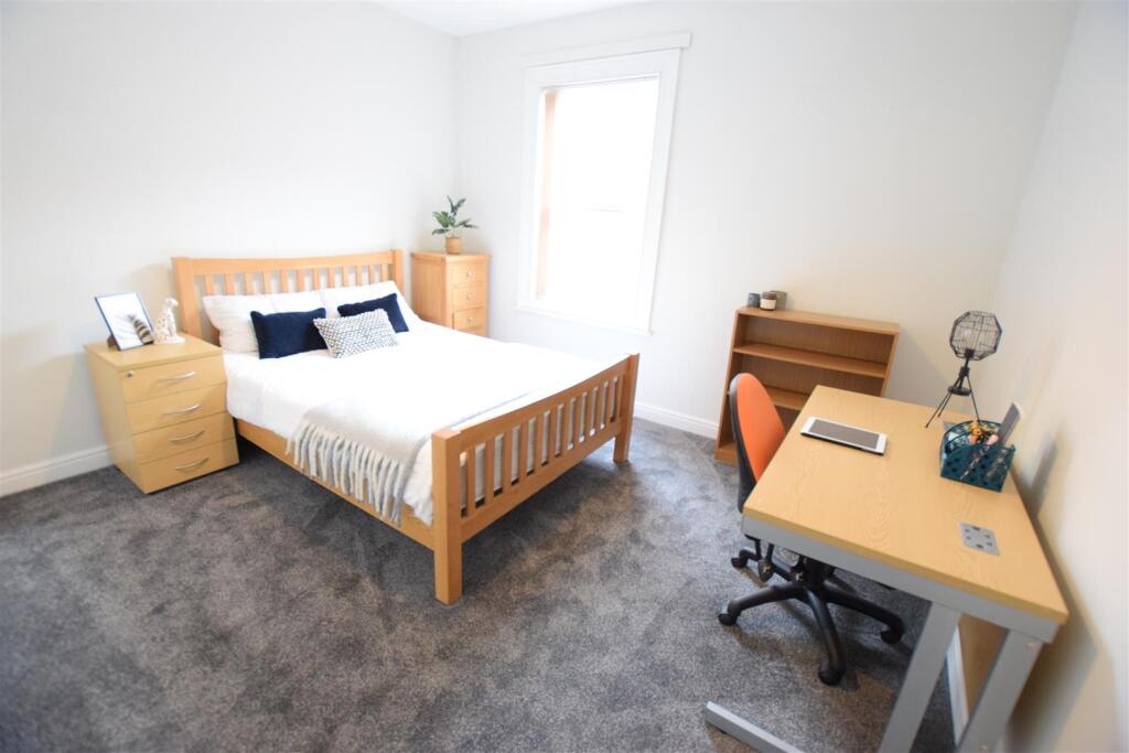 4 bed Mid Terraced House for rent in Lincoln. From Cloud Lettings Ltd - Lincoln 4 bed Mid Terraced House for rent in Lincoln. From Cloud Lettings Ltd - Lincoln