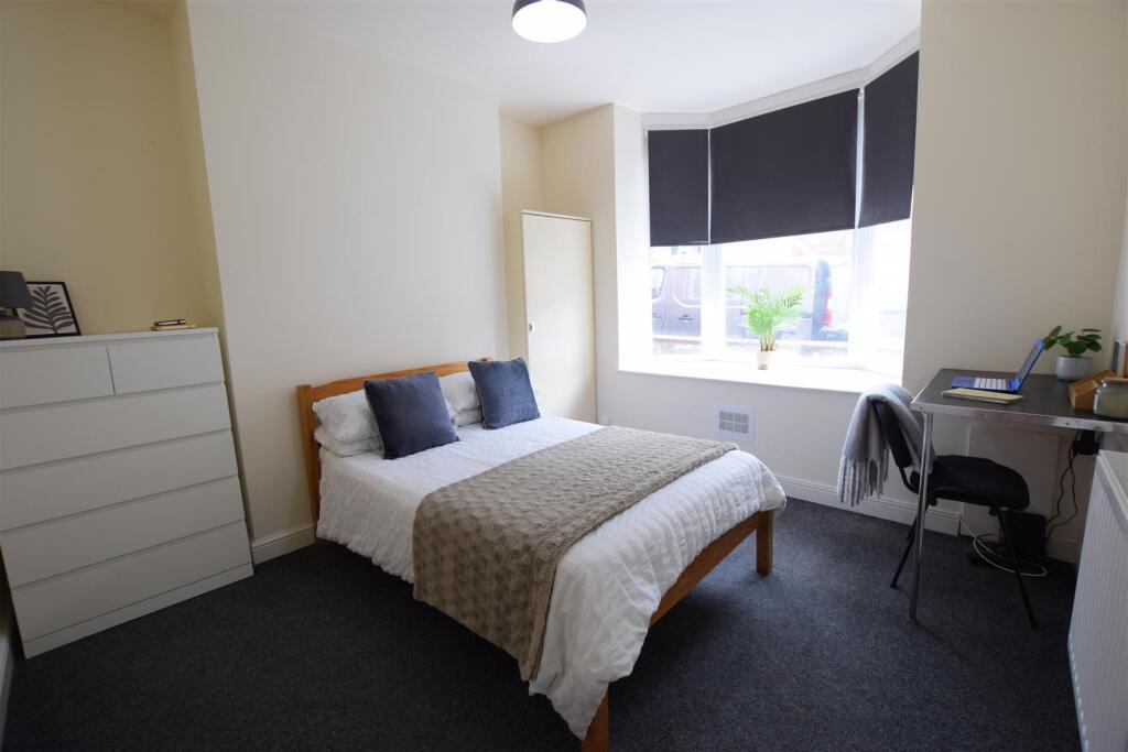 5 bed Mid Terraced House for rent in Riseholme. From Cloud Lettings Ltd - Lincoln 5 bed Mid Terraced House for rent in Riseholme. From Cloud Lettings Ltd - Lincoln