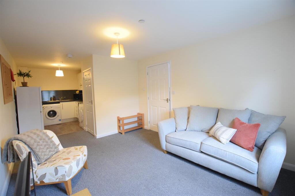 2 bed 1st Floor Flat for rent in Harmston. From Cloud Lettings Ltd - Lincoln 2 bed 1st Floor Flat for rent in Harmston. From Cloud Lettings Ltd - Lincoln