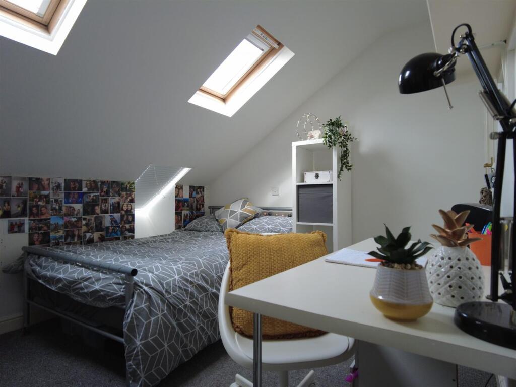 5 bed Mid Terraced House for rent in Lincoln. From Cloud Lettings Ltd - Lincoln 5 bed Mid Terraced House for rent in Lincoln. From Cloud Lettings Ltd - Lincoln