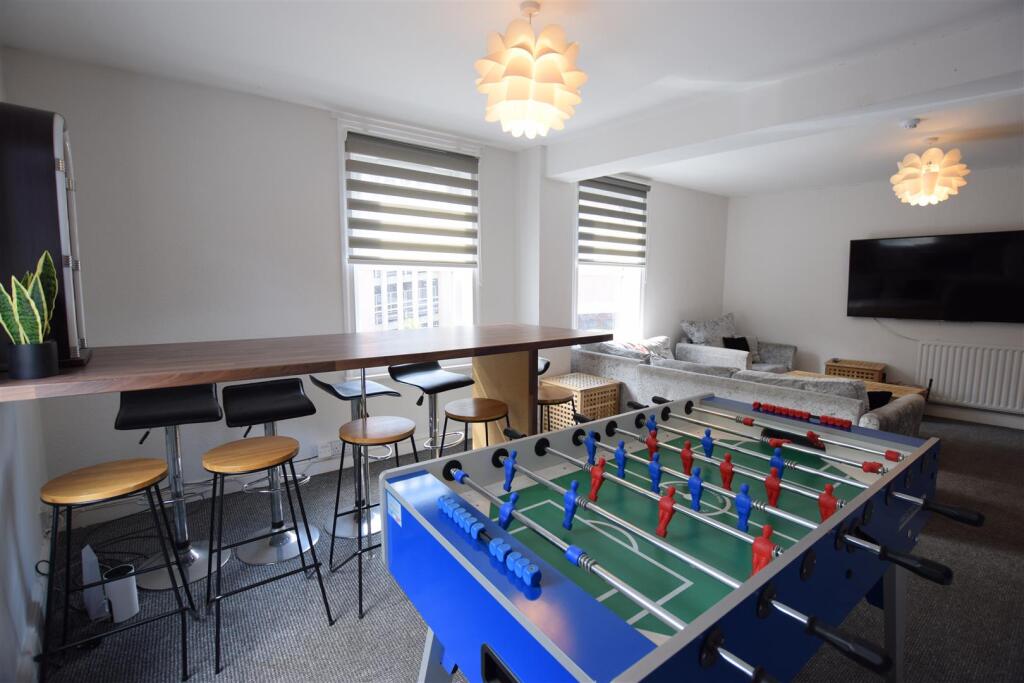 8 bed End of Terrace for rent in Riseholme. From Cloud Lettings Ltd - Lincoln 8 bed End of Terrace for rent in Riseholme. From Cloud Lettings Ltd - Lincoln