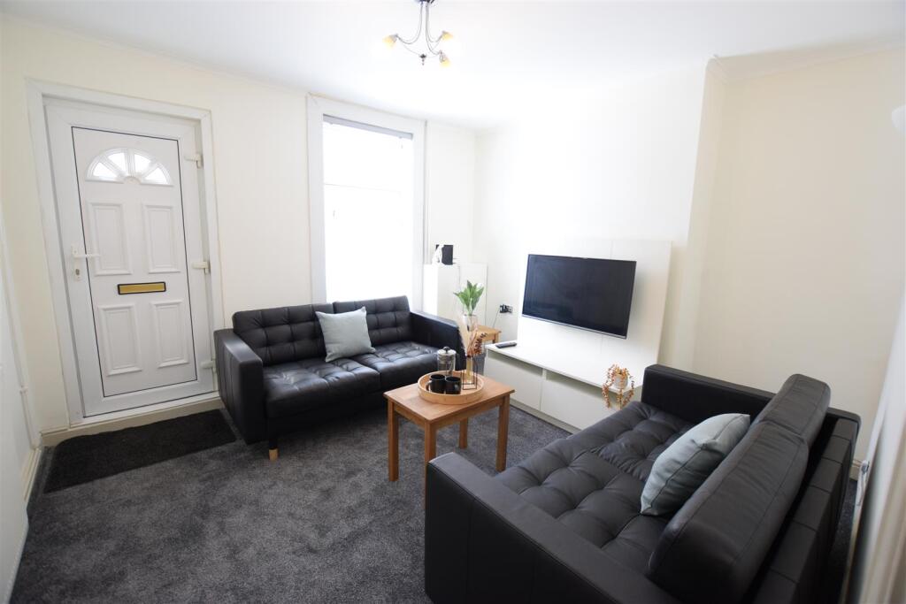 2 bed End of Terrace for rent in Lincoln. From Cloud Lettings Ltd - Lincoln