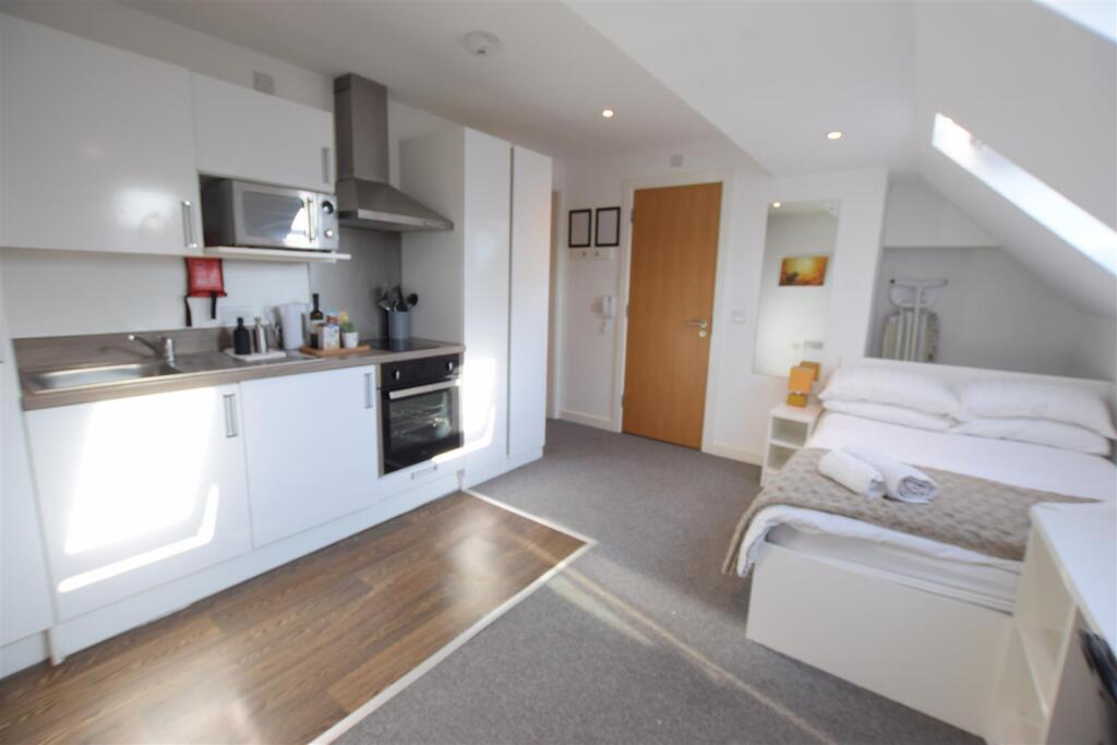 4 bed Studio for rent in Harmston. From Cloud Lettings Ltd - Lincoln 4 bed Studio for rent in Harmston. From Cloud Lettings Ltd - Lincoln