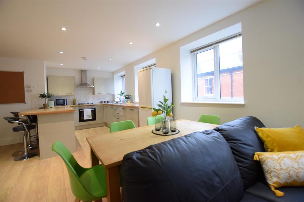 3 bed 1st Floor Flat for rent in Harmston. From Cloud Lettings Ltd - Lincoln 3 bed 1st Floor Flat for rent in Harmston. From Cloud Lettings Ltd - Lincoln
