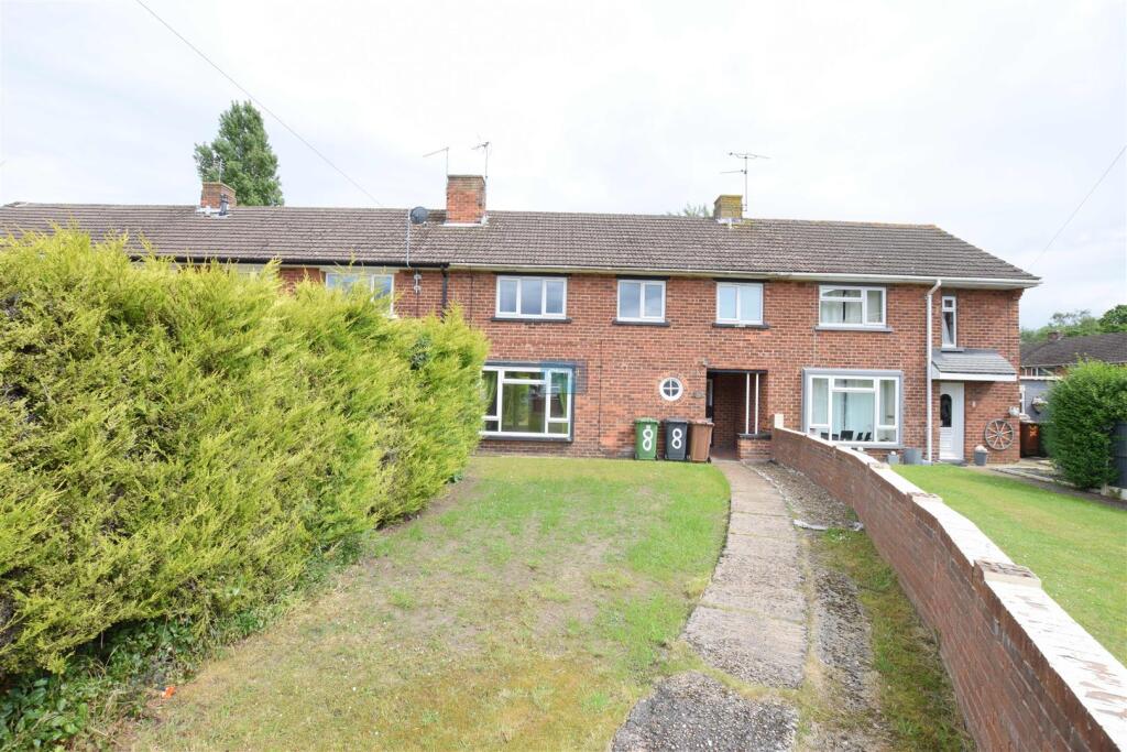 3 bed Mid Terraced House for rent in North Hykeham. From Cloud Lettings Ltd - Lincoln 3 bed Mid Terraced House for rent in North Hykeham. From Cloud Lettings Ltd - Lincoln