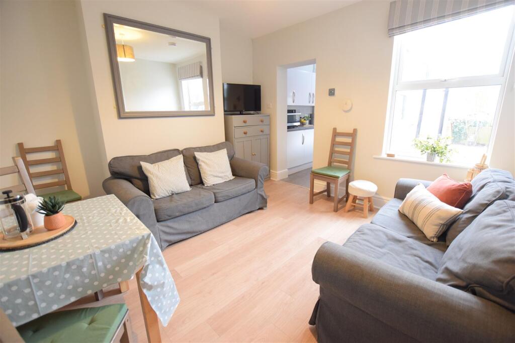 3 bed Mid Terraced House for rent in Lincoln. From Cloud Lettings Ltd - Lincoln