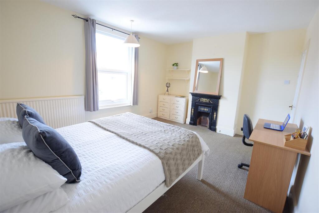 3 bed Mid Terraced House for rent in Lincoln. From Cloud Lettings Ltd - Lincoln 3 bed Mid Terraced House for rent in Lincoln. From Cloud Lettings Ltd - Lincoln