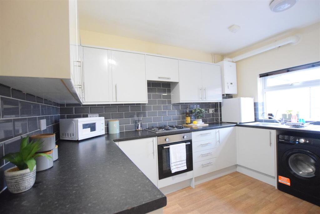 3 bed Mid Terraced House for rent in Lincoln. From Cloud Lettings Ltd - Lincoln 3 bed Mid Terraced House for rent in Lincoln. From Cloud Lettings Ltd - Lincoln