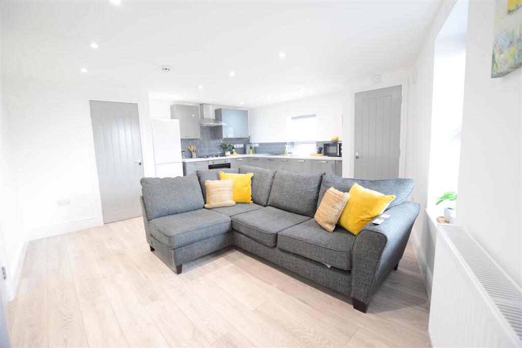 4 bed Apartment for rent in Harmston. From Cloud Lettings Ltd - Lincoln 4 bed Apartment for rent in Harmston. From Cloud Lettings Ltd - Lincoln
