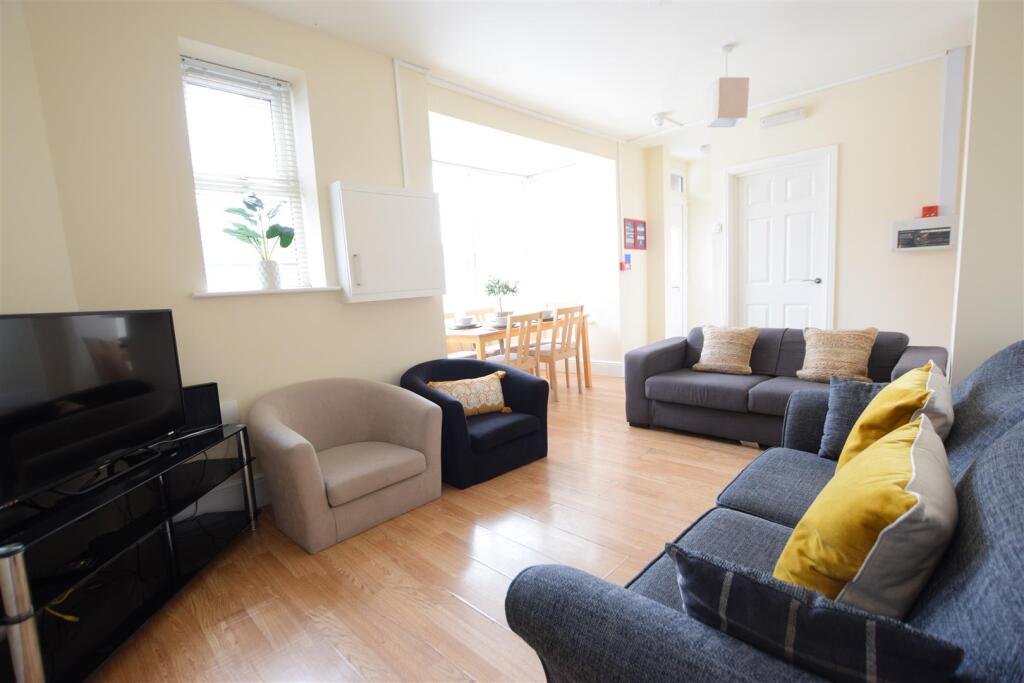 6 bed End of Terrace for rent in Lincoln. From Cloud Lettings Ltd - Lincoln 6 bed End of Terrace for rent in Lincoln. From Cloud Lettings Ltd - Lincoln