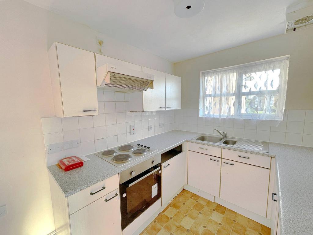 2 bed Flat for rent in Ilford. From RE/MAX Star