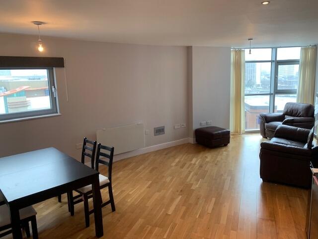 2 bed Apartment for rent in Cardiff. From Ian Walters Property Letting & Management - Penarth