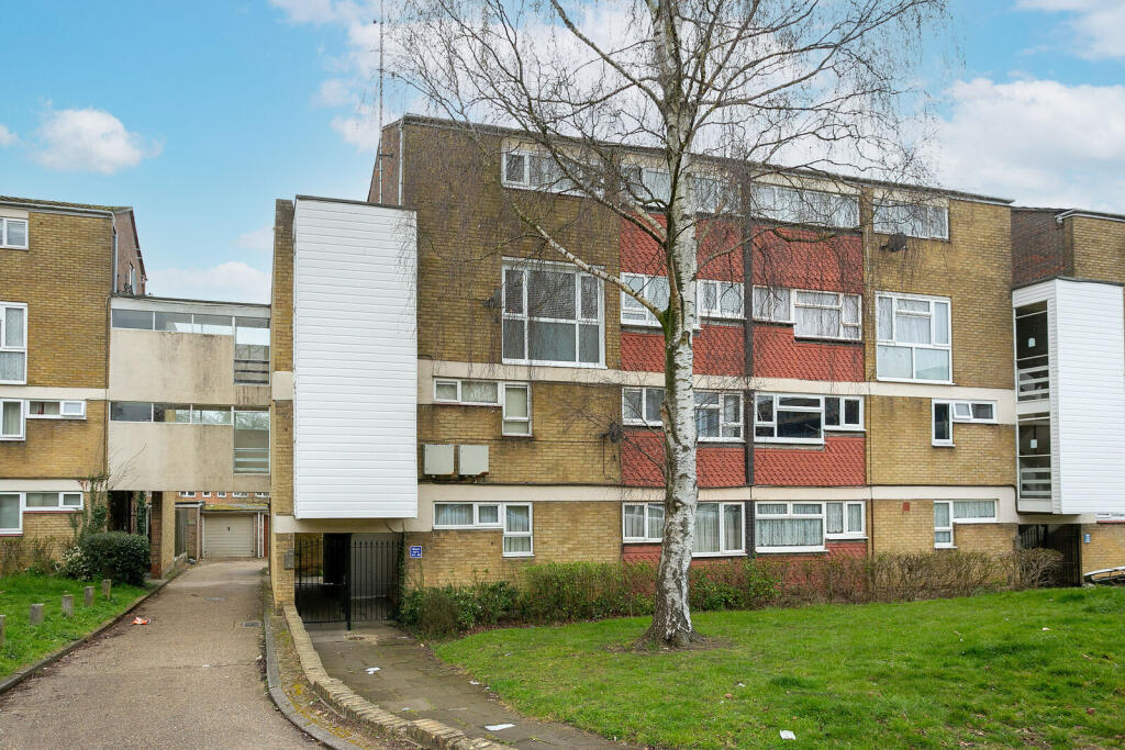 3 bed 1st Floor Flat for rent in Water End. From Imagine - Hemel Hempstead