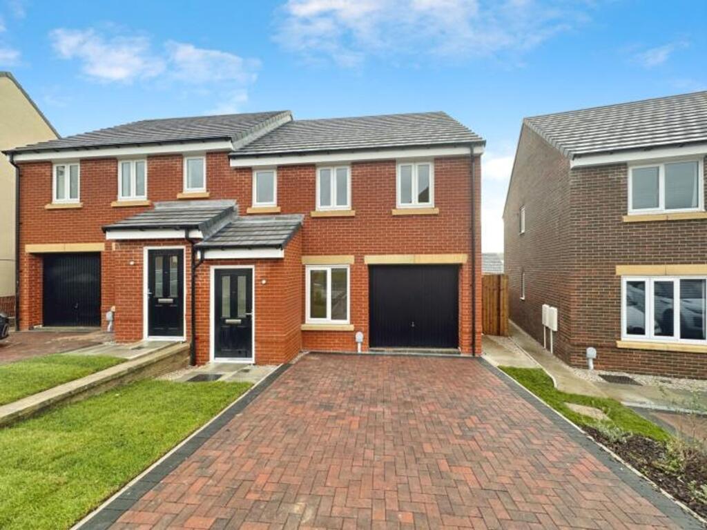 3 bed Semi Detached for rent in Darwen. From Infinite Property Ltd - Warrington