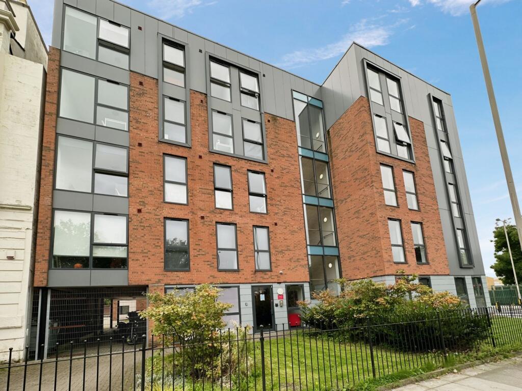 4 bed Studio for rent in Liverpool. From Infinite Property Ltd - Warrington