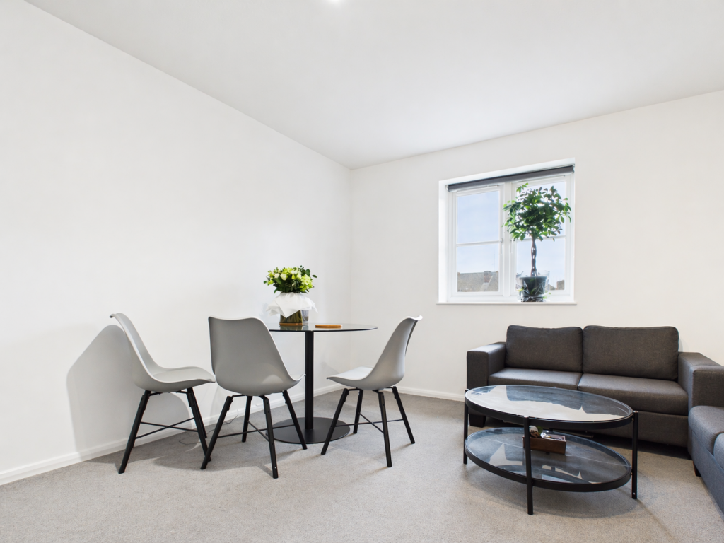 2 bed 1st Floor Flat for rent in London. From Island Homes - Kent