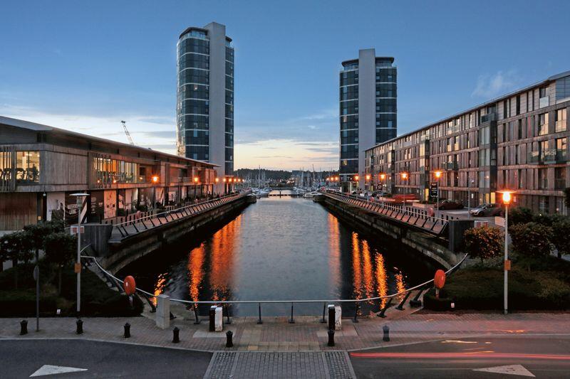 2 bed Apartment for rent in Chatham. From Island Homes - Kent
