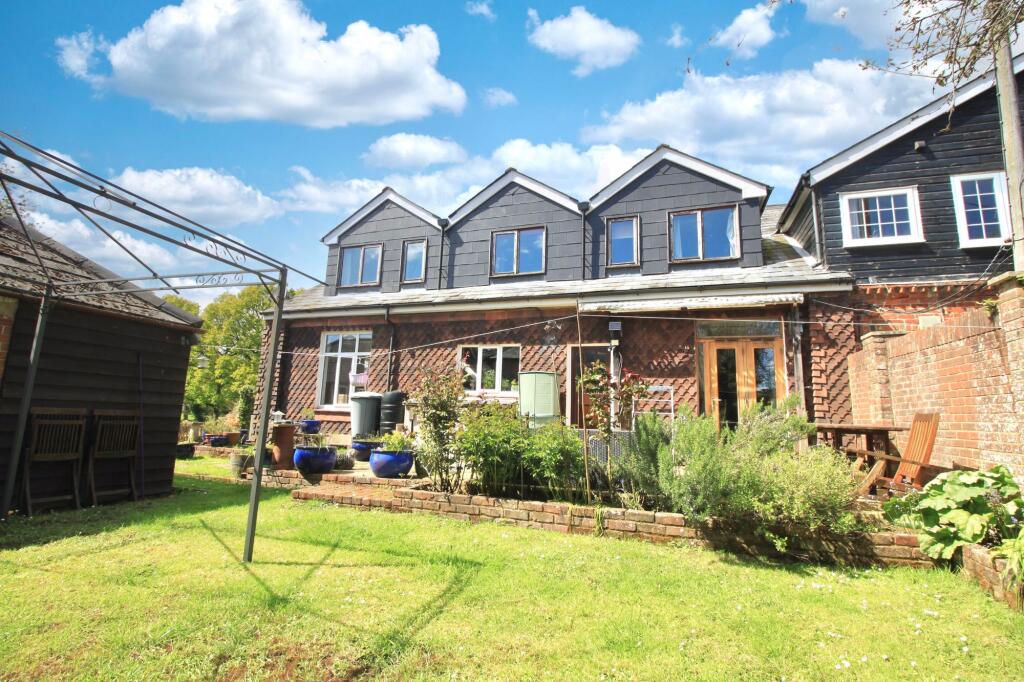 3 bed Semi Detached for rent in Botley. From Jackson Bailey - Botley 3 bed Semi Detached for rent in Botley. From Jackson Bailey - Botley