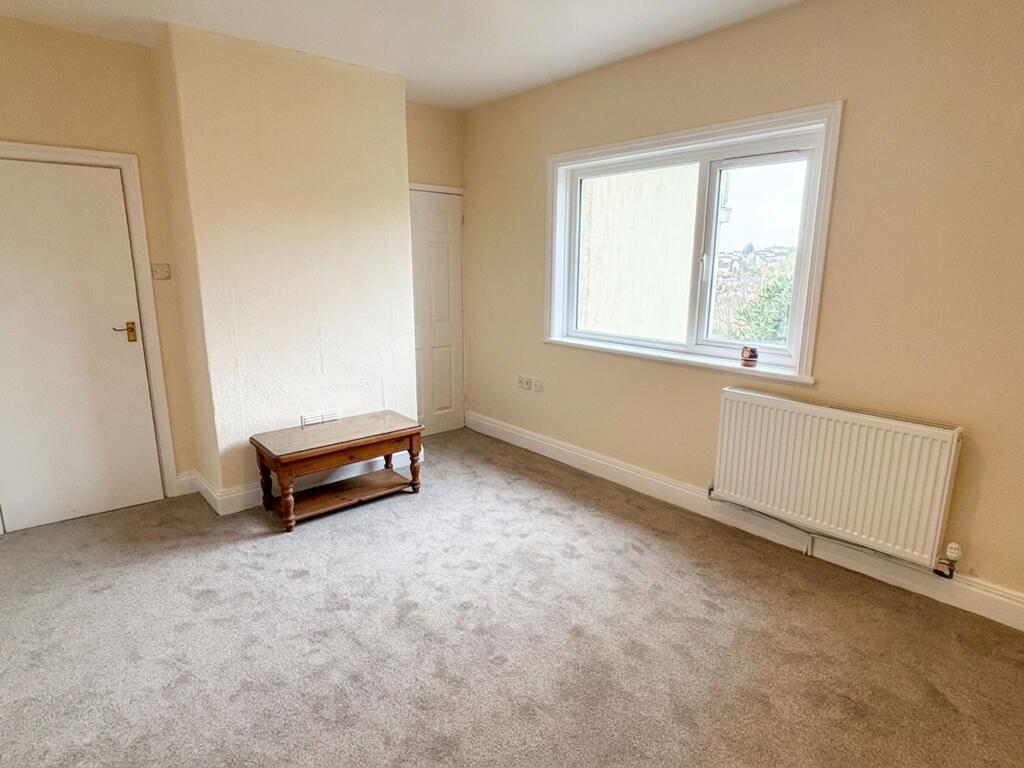 1 bed 1st Floor Flat for rent in Teignmouth. From Dart & Partners - Teignmouth
