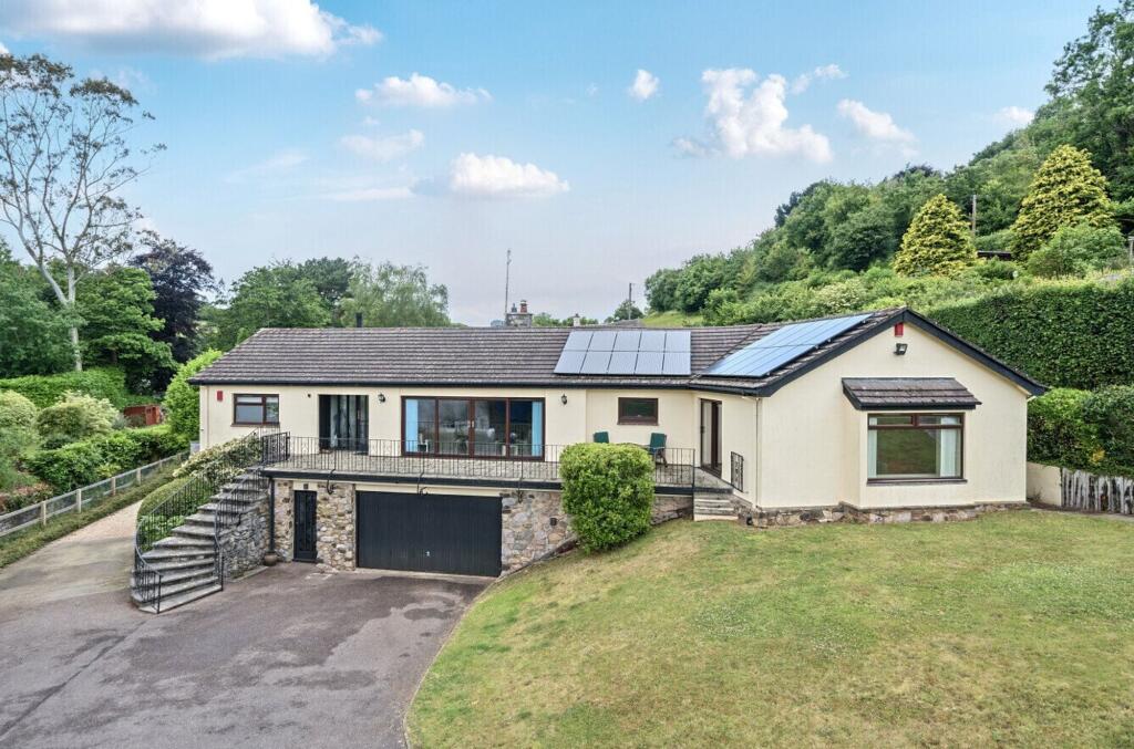 4 bed Detached for rent in Stokeinteignhead. From Dart & Partners - Teignmouth