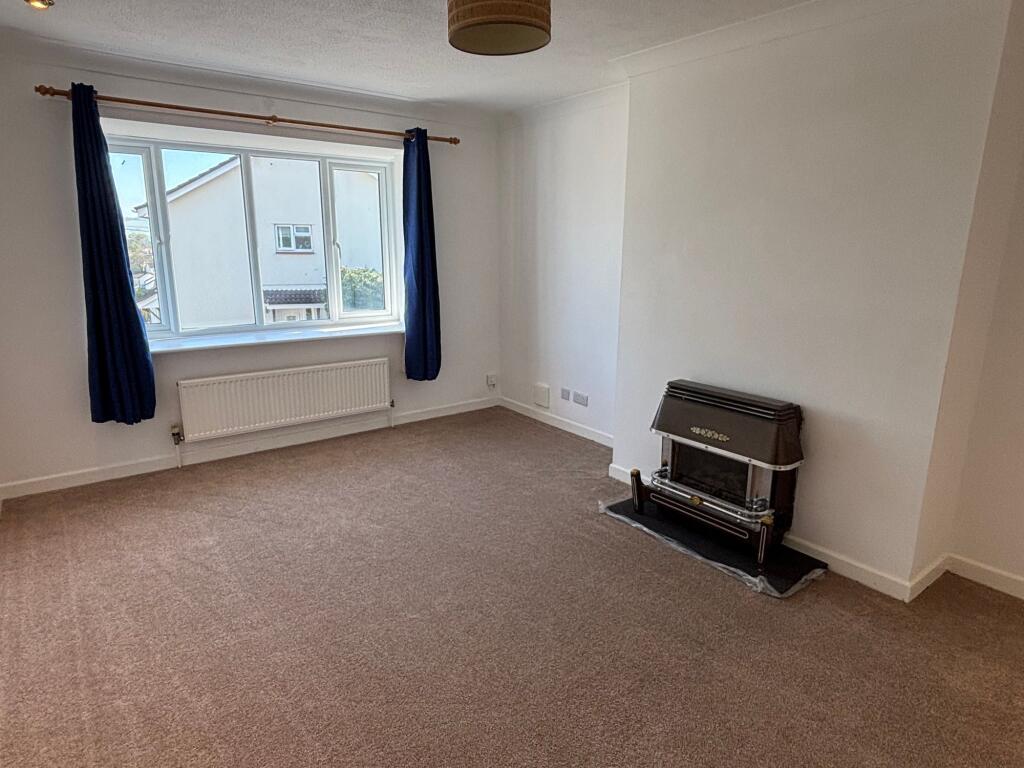 3 bed 1st Floor Flat for rent in Teignmouth. From Dart & Partners - Teignmouth 3 bed 1st Floor Flat for rent in Teignmouth. From Dart & Partners - Teignmouth