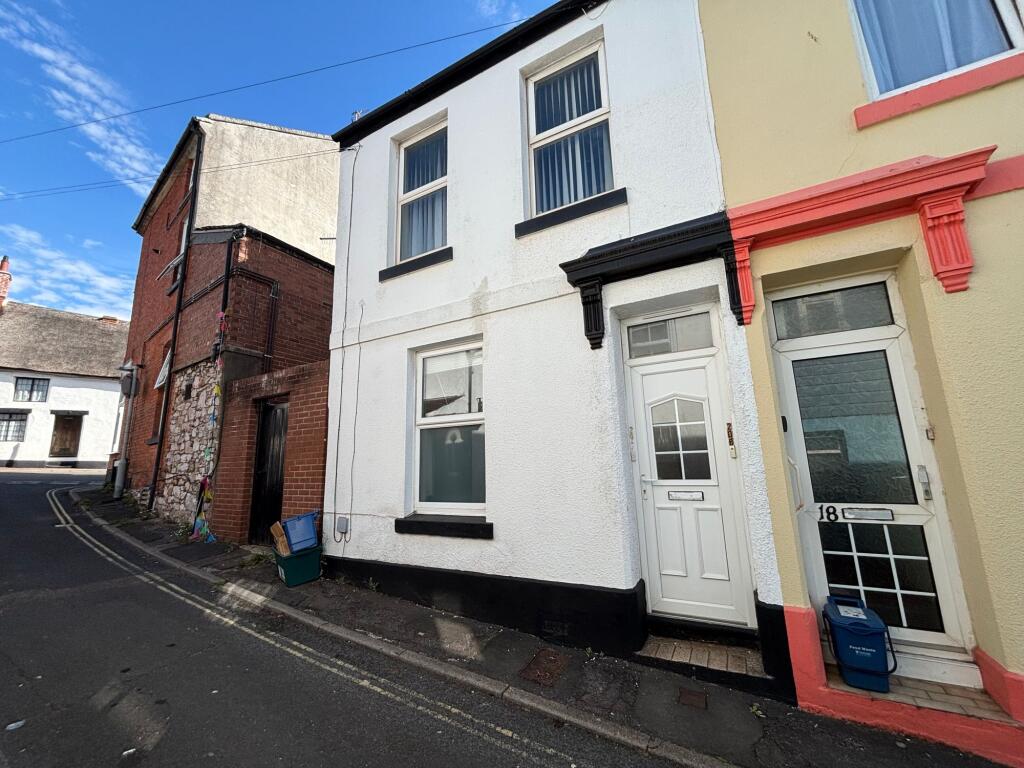 1 bed House (unspecified) for rent in Dawlish. From Dart & Partners - Teignmouth