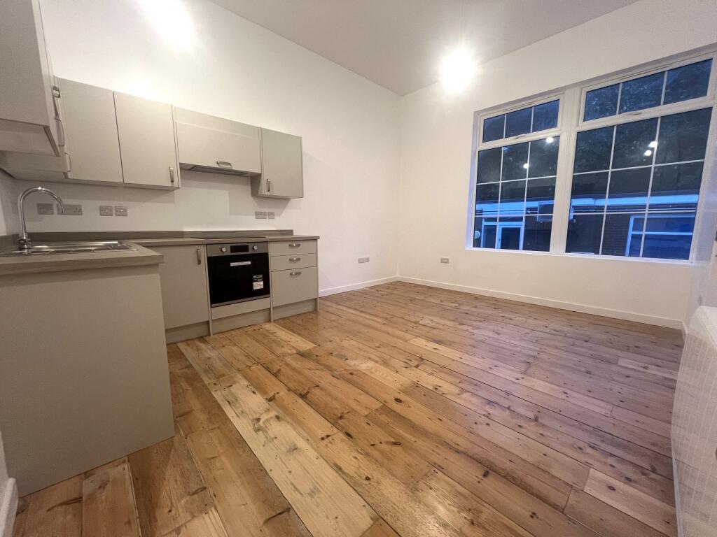 1 bed Apartment for rent in Dawlish. From Dart & Partners - Teignmouth