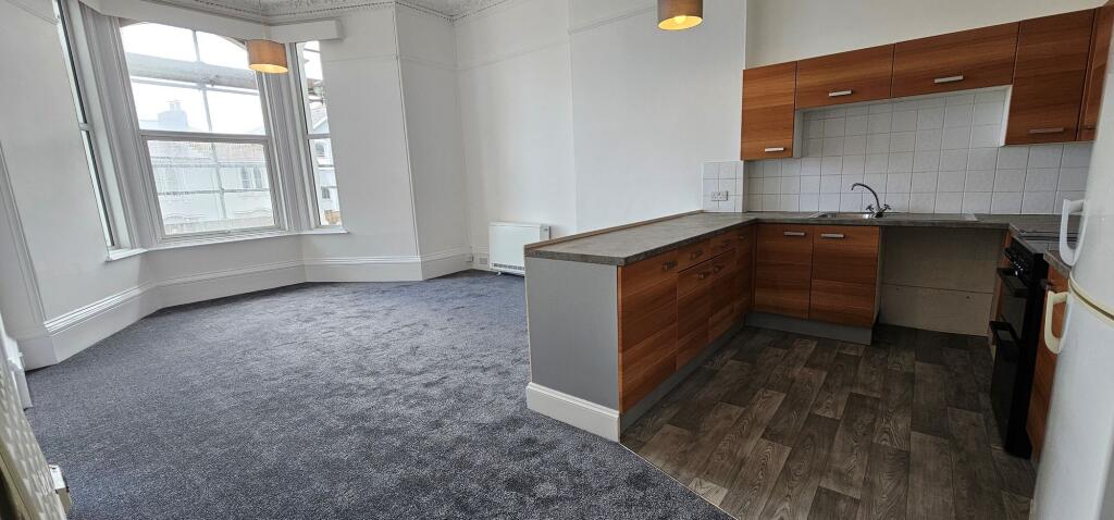 1 bed 1st Floor Flat for rent in Teignmouth. From Dart & Partners - Teignmouth 1 bed 1st Floor Flat for rent in Teignmouth. From Dart & Partners - Teignmouth