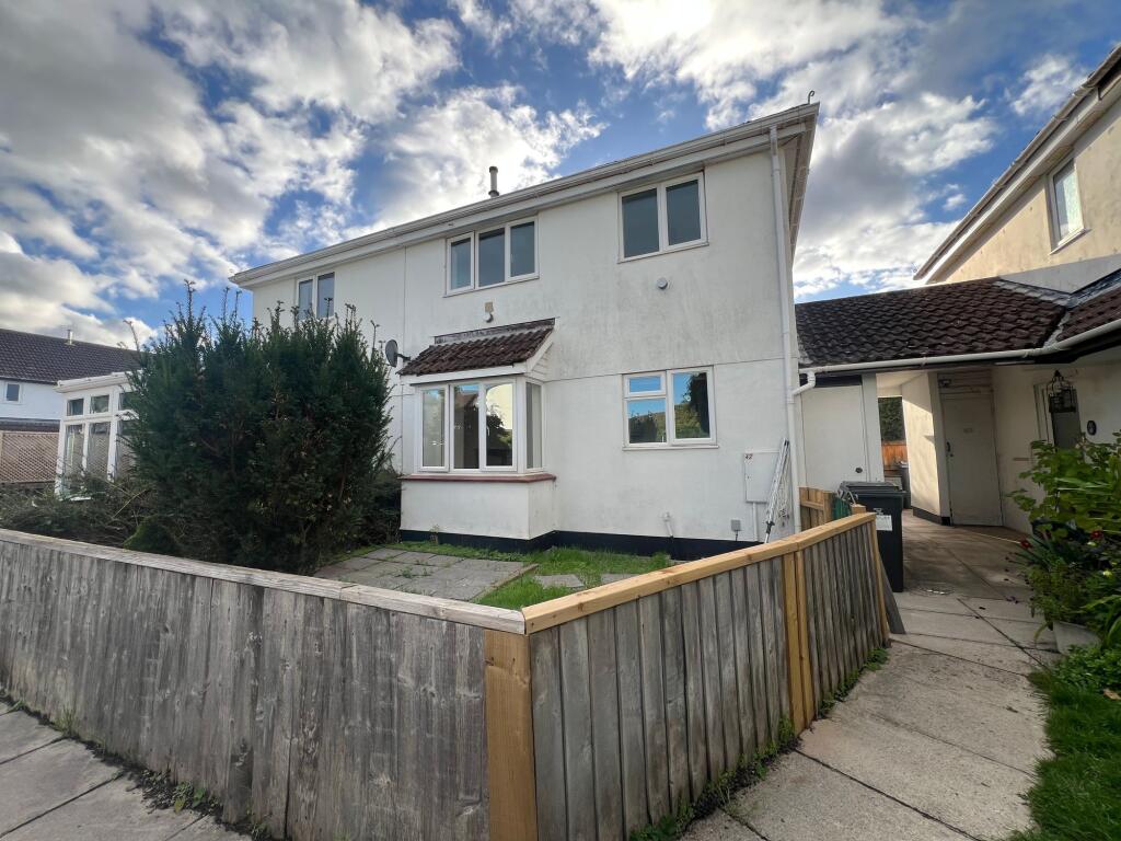 2 bed Mid Terraced House for rent in Newton Abbot. From Dart & Partners - Teignmouth 2 bed Mid Terraced House for rent in Newton Abbot. From Dart & Partners - Teignmouth