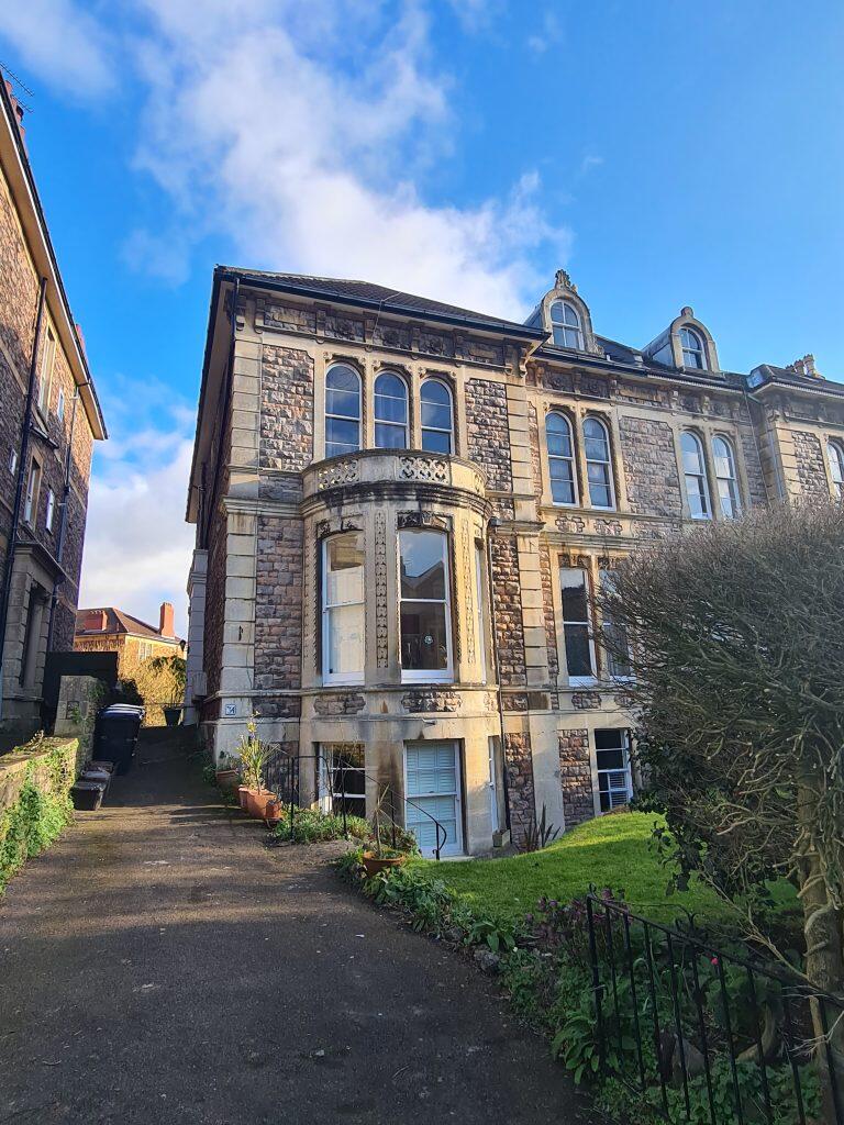 4 bed 1st Floor Flat for rent in Leigh Woods. From Jackson Property Management Ltd - Bristol