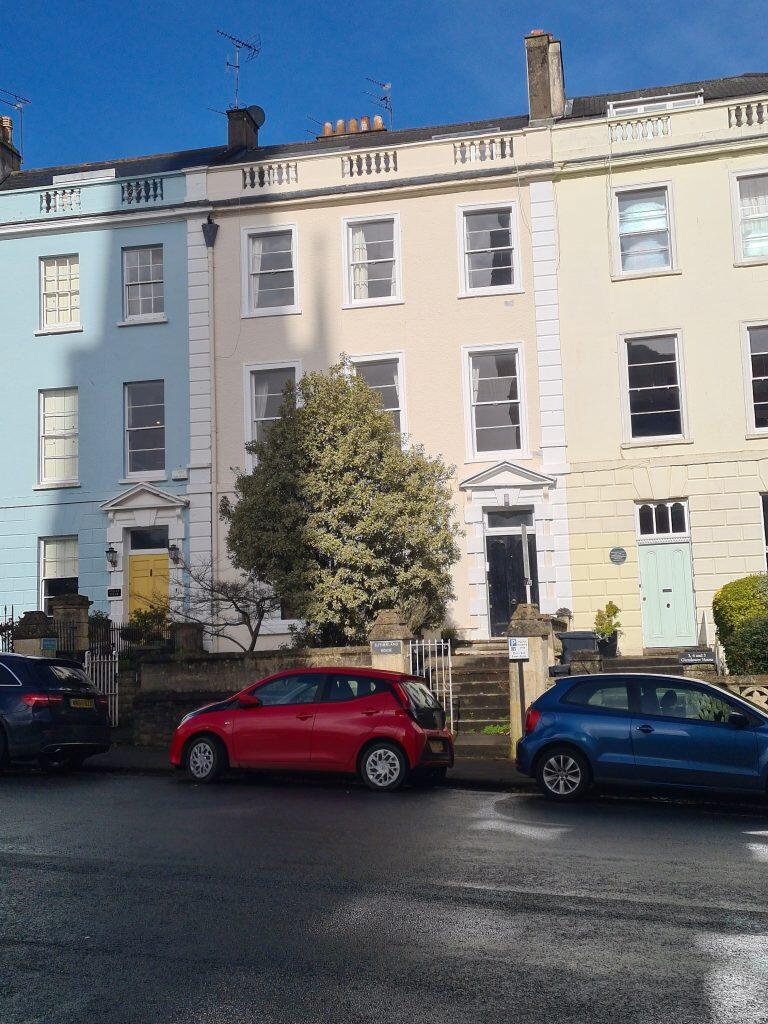 3 bed 1st Floor Flat for rent in Leigh Woods. From Jackson Property Management Ltd - Bristol