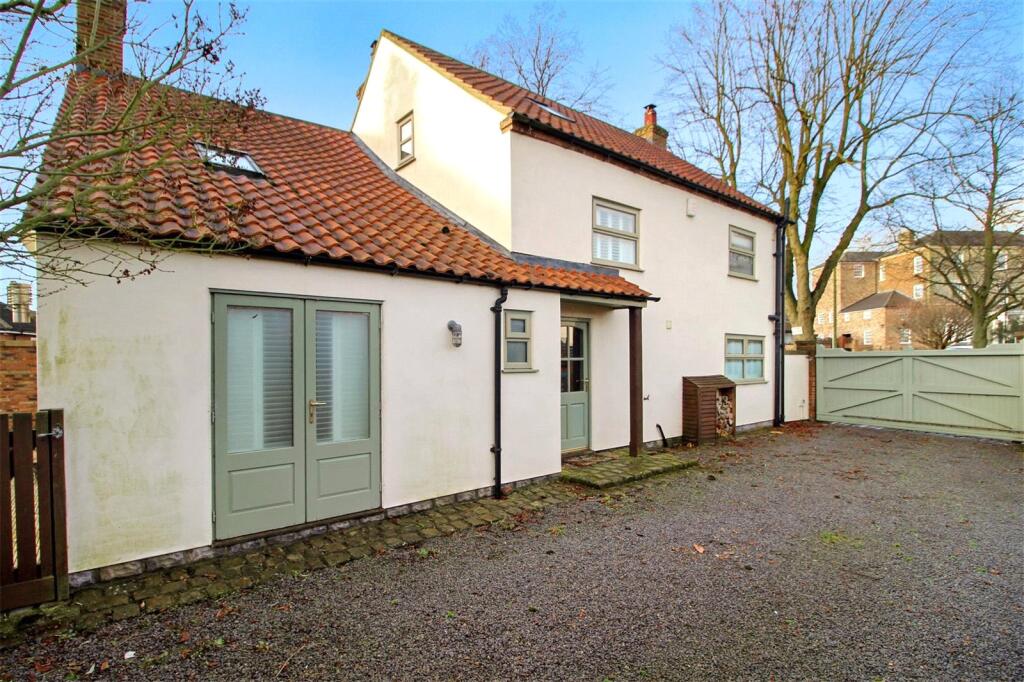 3 bed Detached for rent in Thirsk. From James Winn Estate Agents - Thirsk