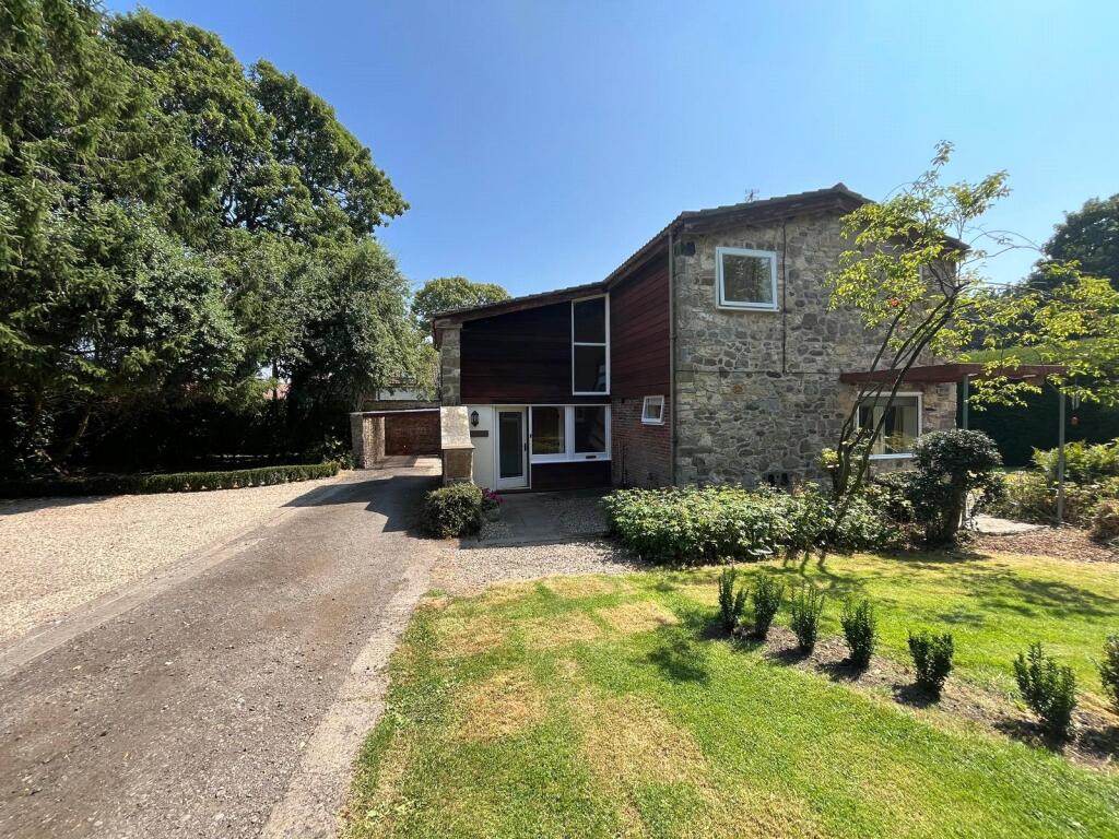 4 bed Detached for rent in Morton-on-Swale. From James Winn Estate Agents - Thirsk 4 bed Detached for rent in Morton-on-Swale. From James Winn Estate Agents - Thirsk