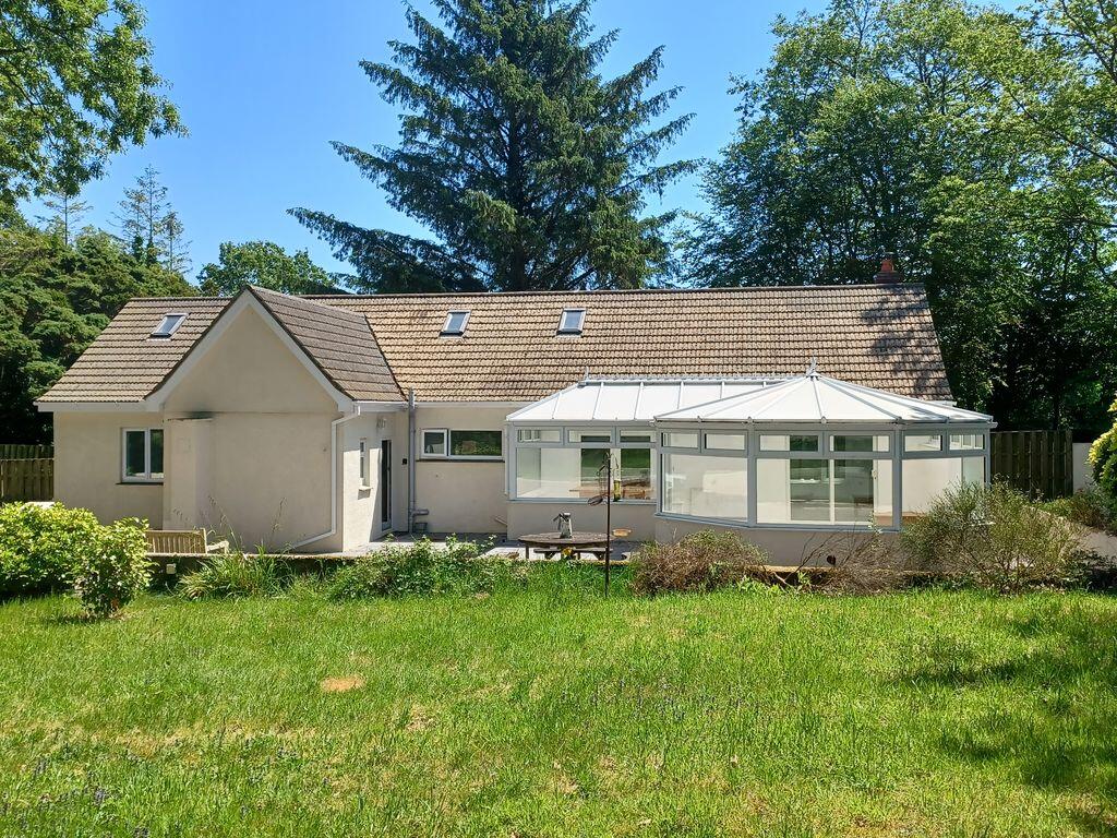 5 bed Detached bungalow for rent in Lostwithiel. From Jefferys - Lostwithiel 5 bed Detached bungalow for rent in Lostwithiel. From Jefferys - Lostwithiel