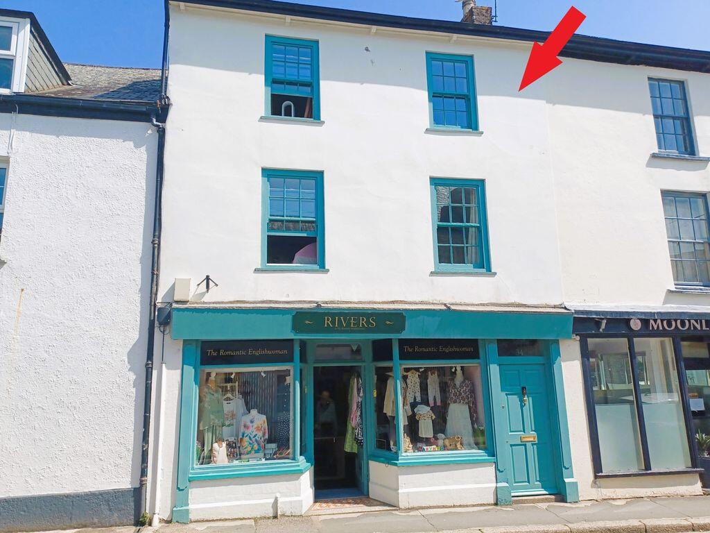 3 bed 1st Floor Flat for rent in Lostwithiel. From Jefferys - Lostwithiel