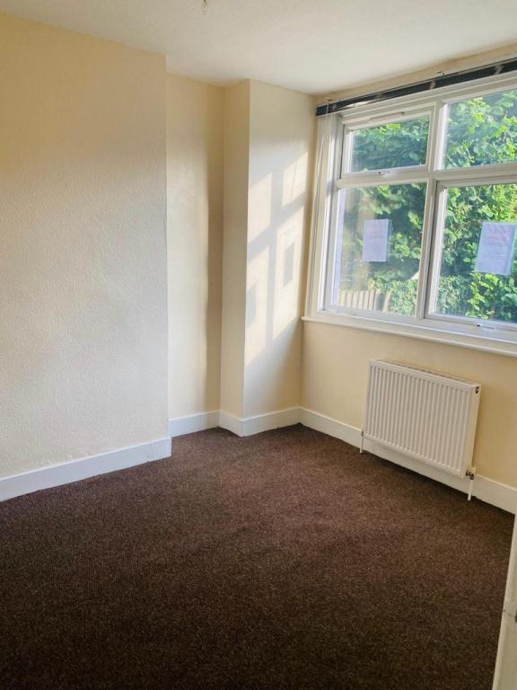 3 bed Terraced House for rent in London. From Syndicate Property - London
