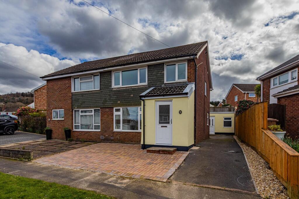 3 bed Detached for rent in Caerphilly. From Jeffrey Ross - Llanishen
