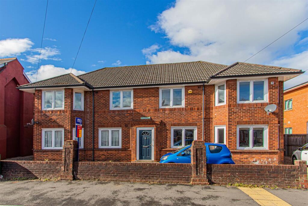2 bed Apartment for rent in Tongwynlais. From Jeffrey Ross - Llanishen 2 bed Apartment for rent in Tongwynlais. From Jeffrey Ross - Llanishen