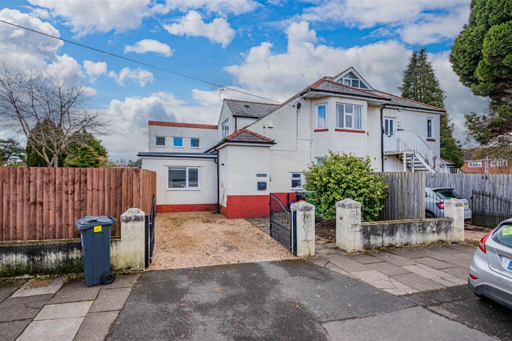 2 bed Duplex for rent in St Fagans. From Jeffrey Ross - Pontcanna 2 bed Duplex for rent in St Fagans. From Jeffrey Ross - Pontcanna