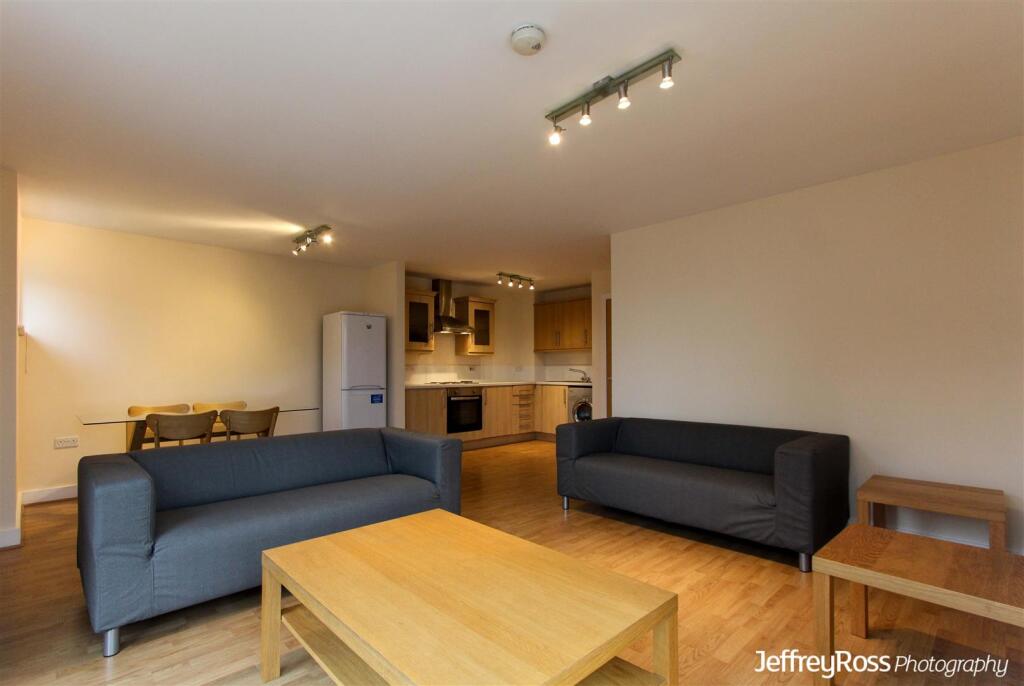 2 bed Apartment for rent in Cardiff. From Jeffrey Ross - Roath