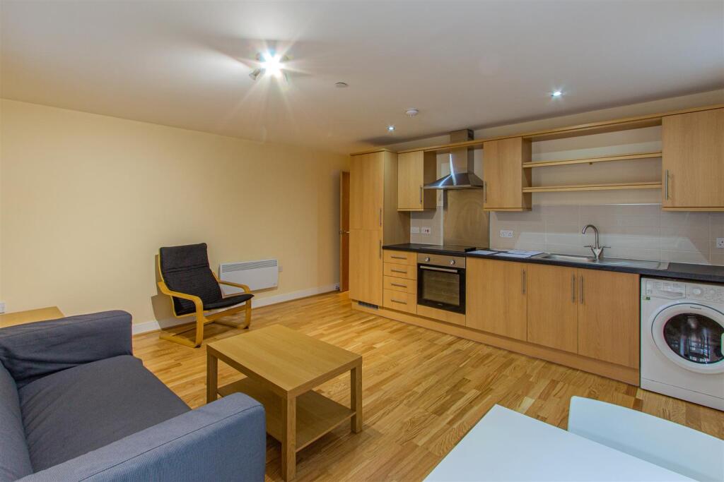 1 bed 1st Floor Flat for rent in Cardiff. From Jeffrey Ross - Roath