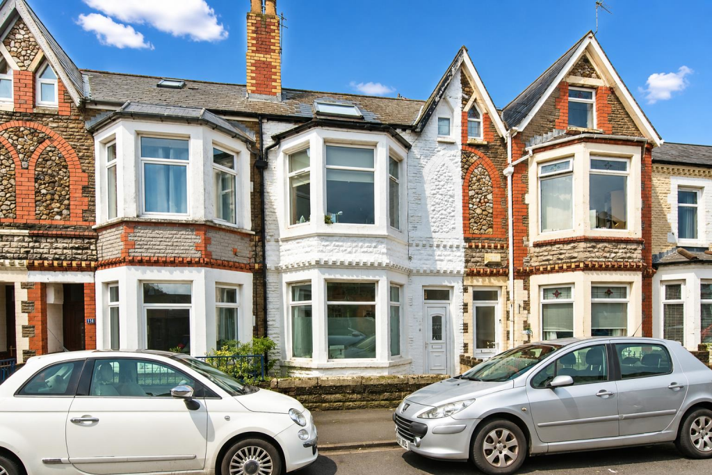 5 bed Mid Terraced House for rent in Cardiff. From Jeffrey Ross - Roath