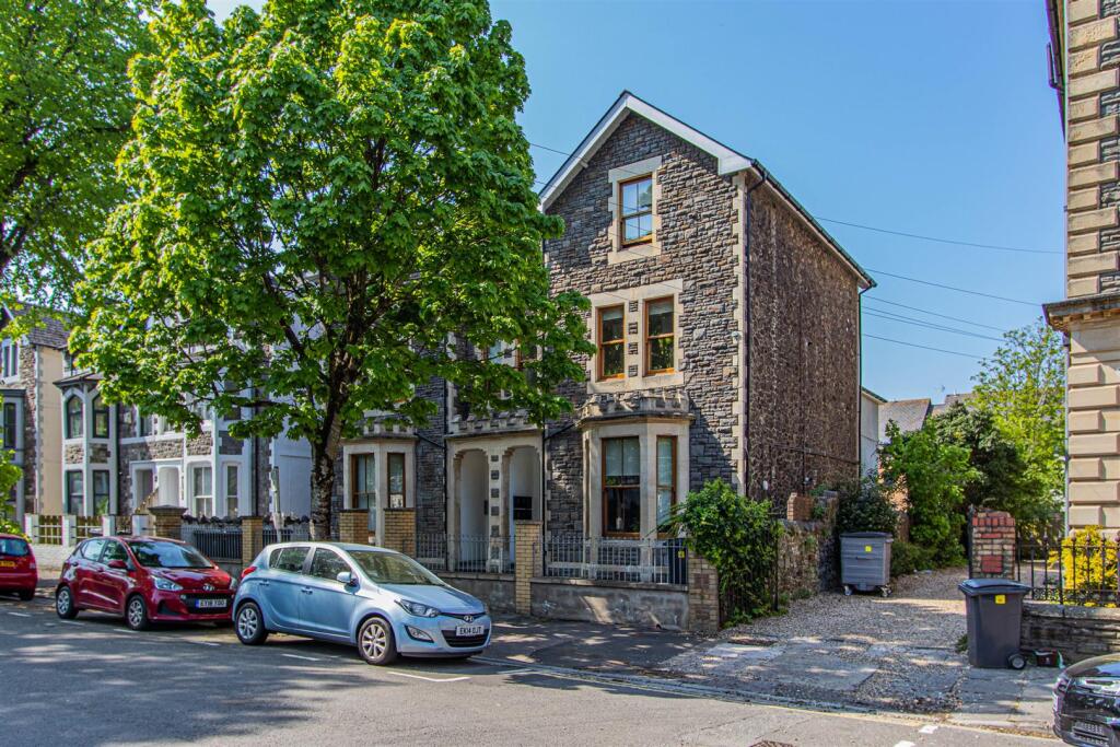 2 bed 1st Floor Flat for rent in Cardiff. From Jeffrey Ross - Roath